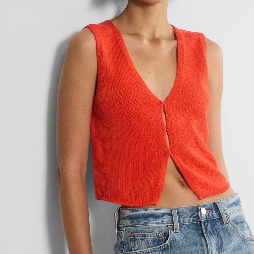 Wilfred
Basque Sweater Vest